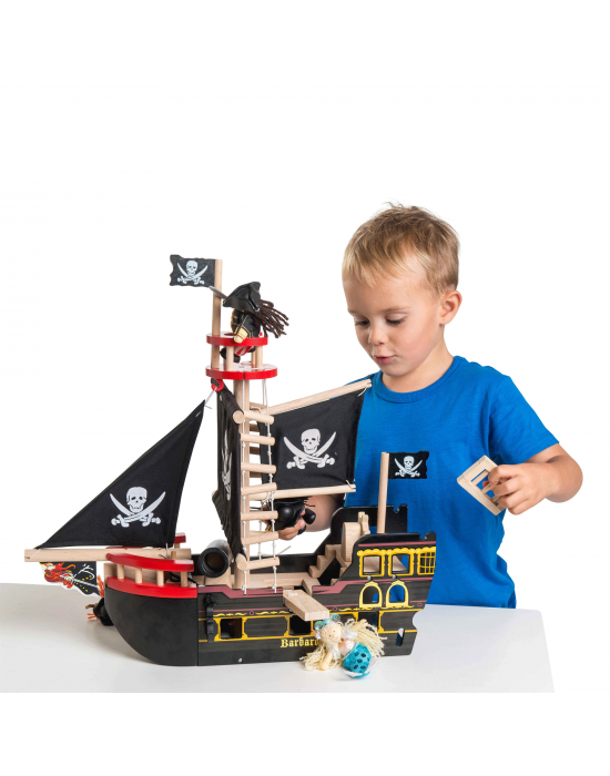 Gaitanaki Le Toy Pirate Ship